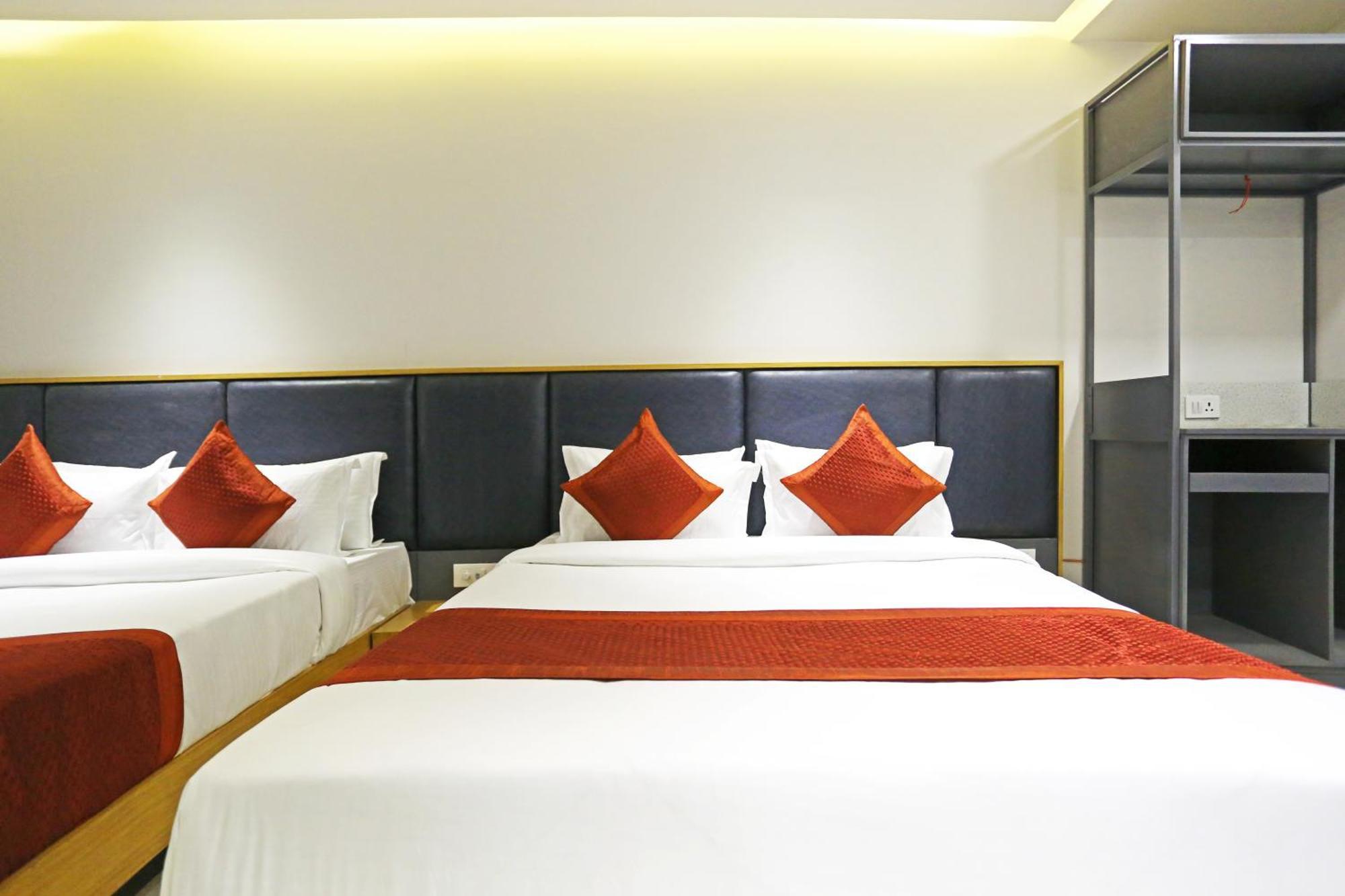 Apple Residency - Free Airport Transffer New Delhi