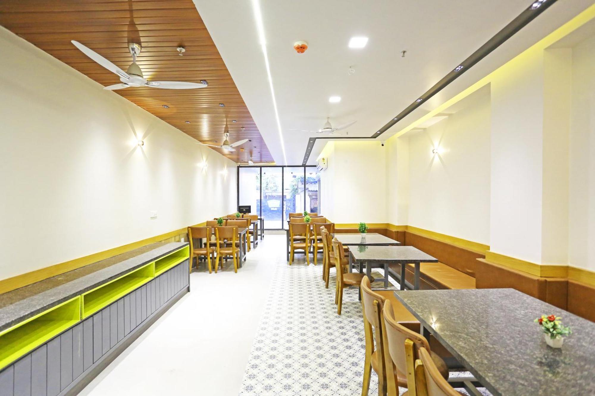 Hotel Apple Residency - Free Airport Transffer New Delhi